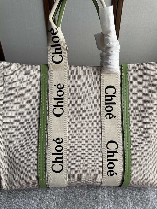 Chloe Ivory Green Woody Medium Tote Bag 118578022