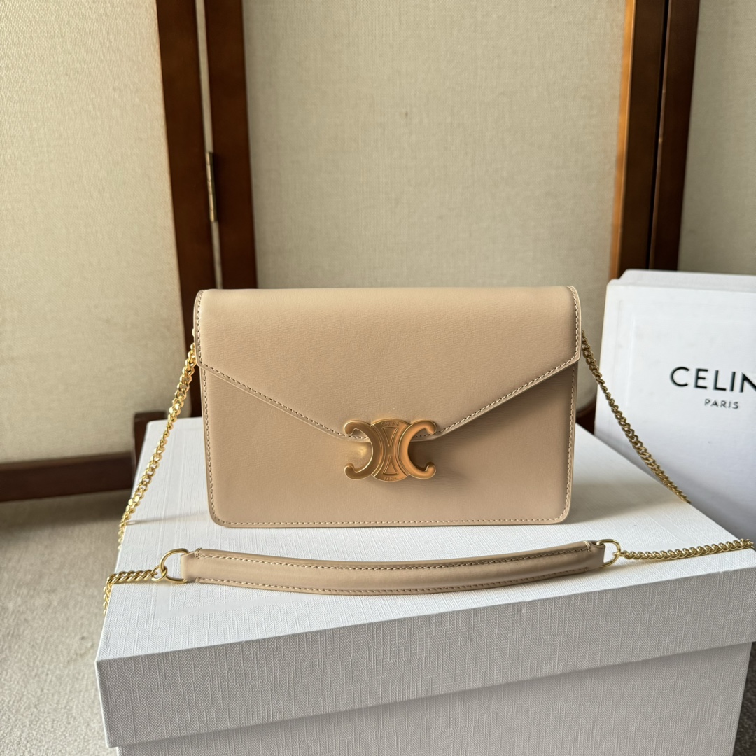 CELINE Shiny Calfskin Triomphe Margo Wallet on Chain Nude