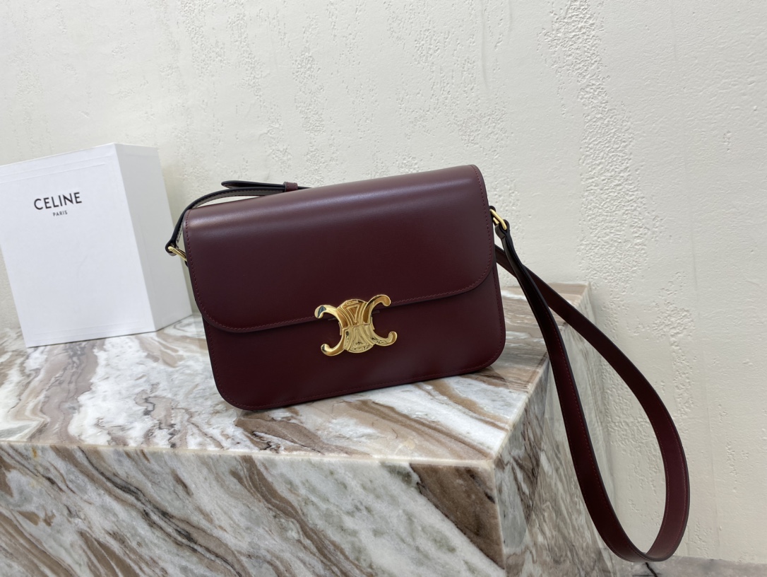 Celine Classic Triomphe Shoulder Bag Calf Bordeaux