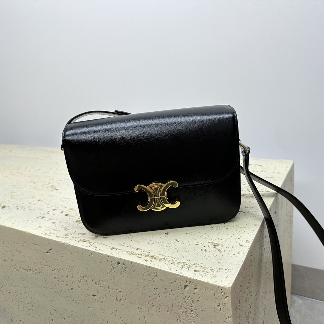 Celine Classic Triomphe Shoulder Bag Leather Black