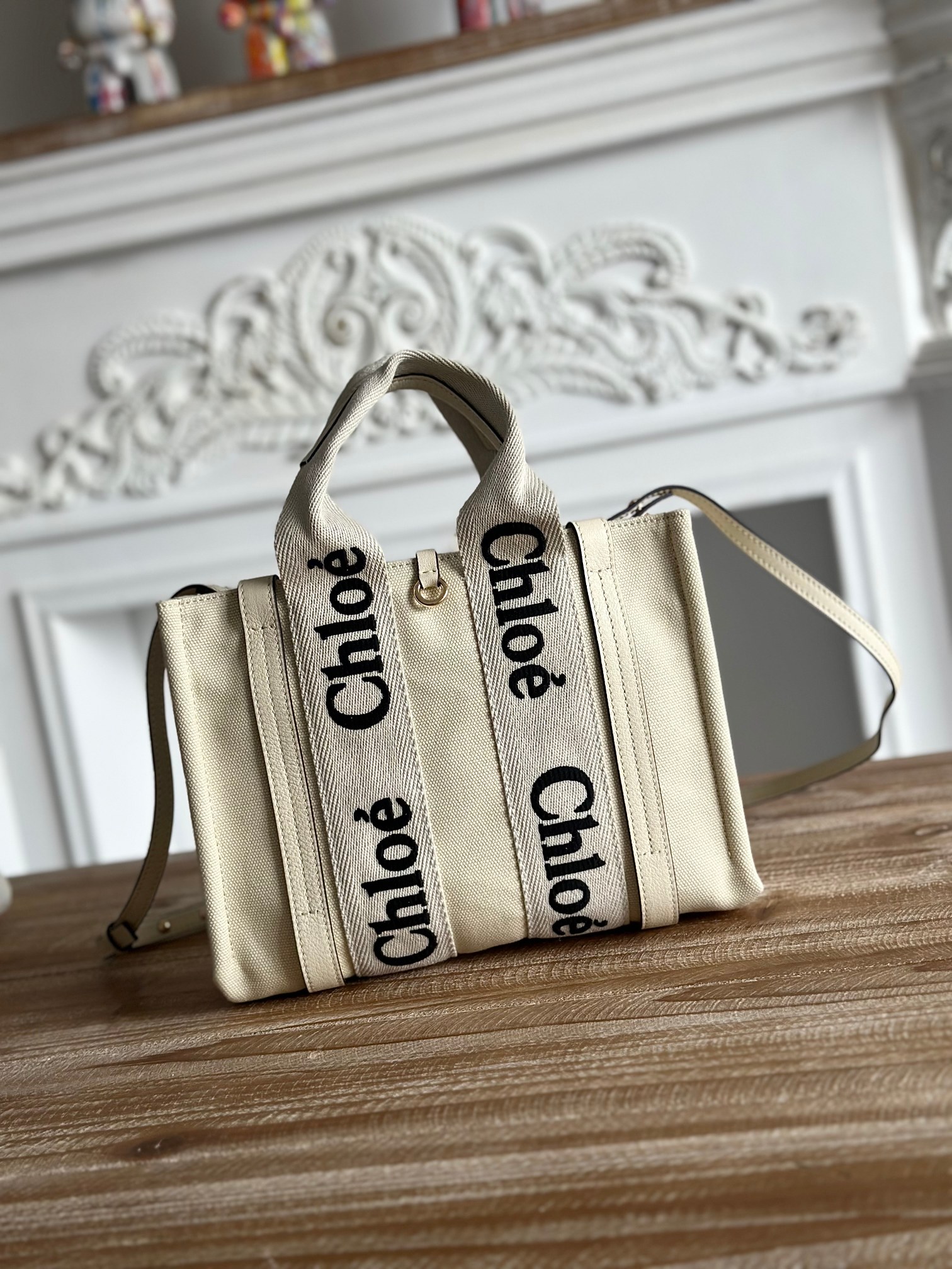 Chloé Mini Woody Tote Bag In Linen in White – Brown | Chloé