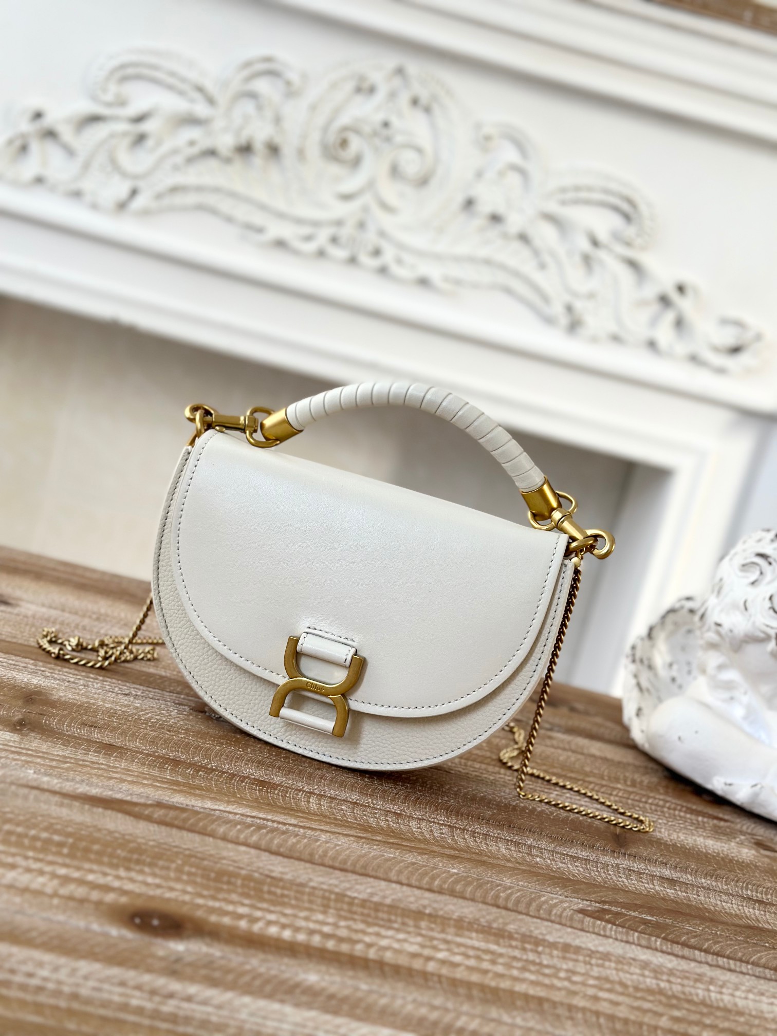 Chloé Leather Crossbody Bag – White Crossbody Bags,