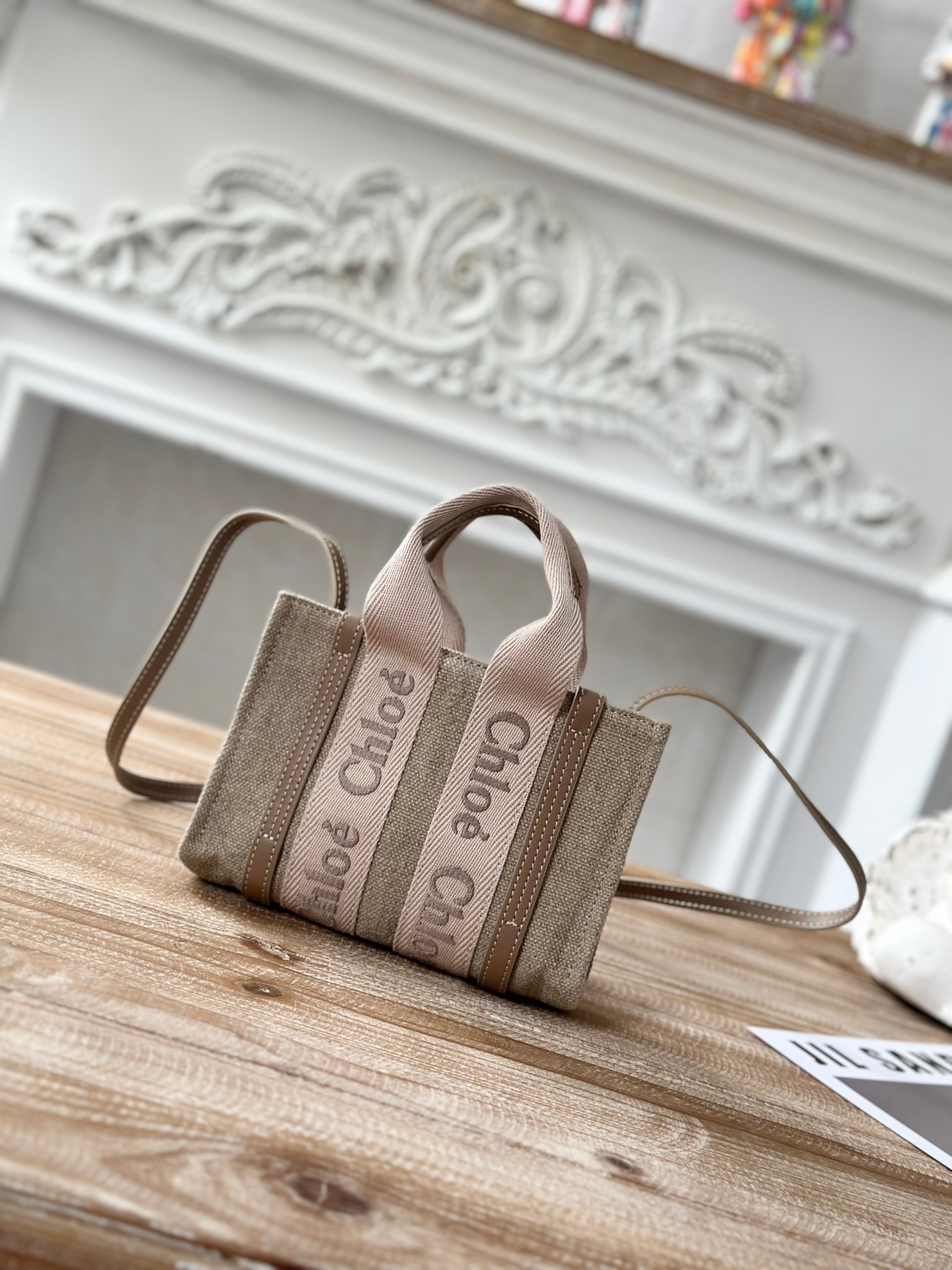 Chloé Chloé Mini Woody Tote Bag In Linen & Leather in Boyish bro