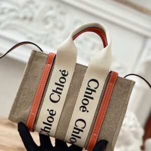 Chloé 01909