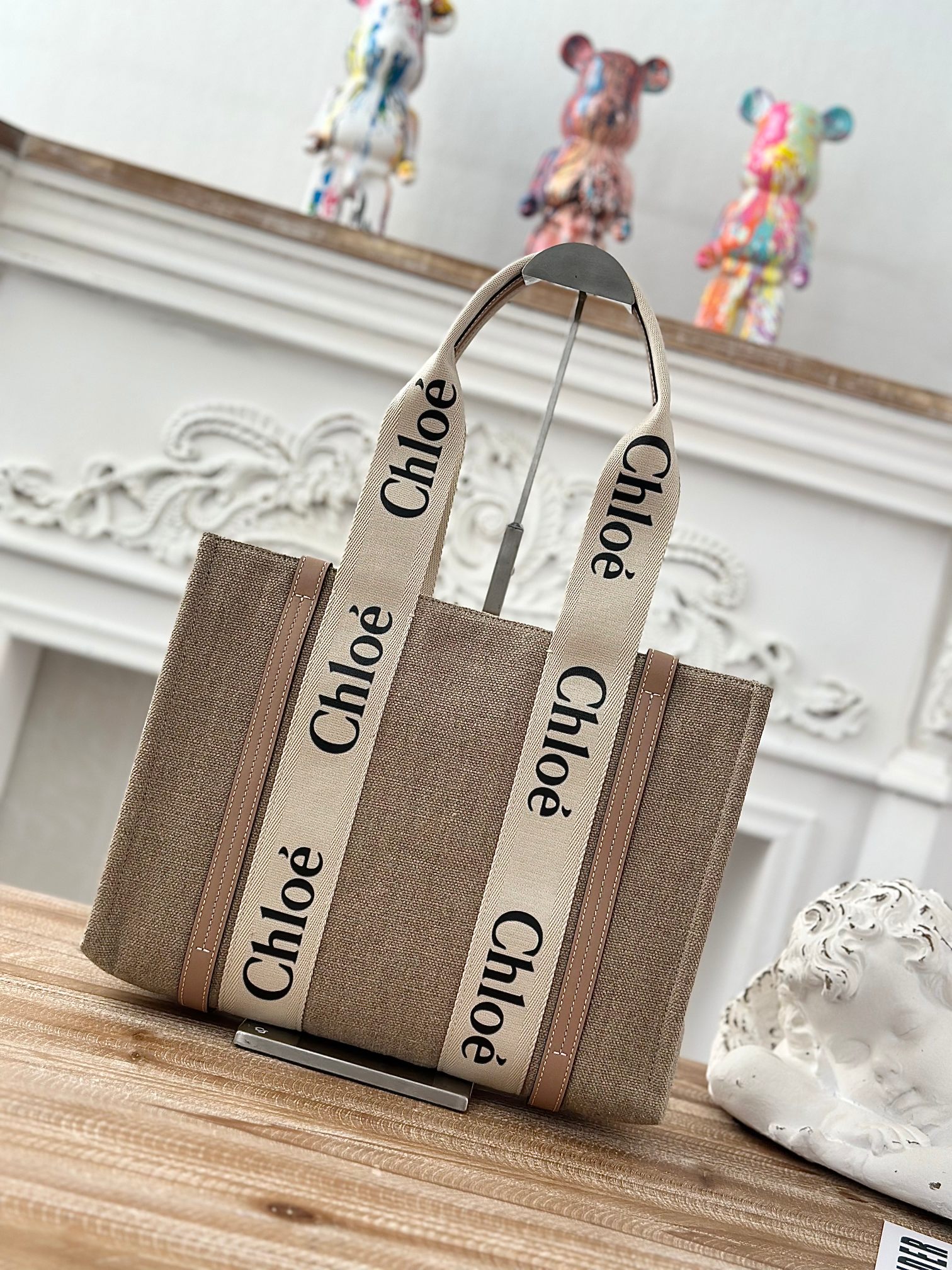 Chloé Chloé Woody Tote Bag In Linen in Blushy beige | Chloé US