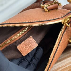 Chloé 02419