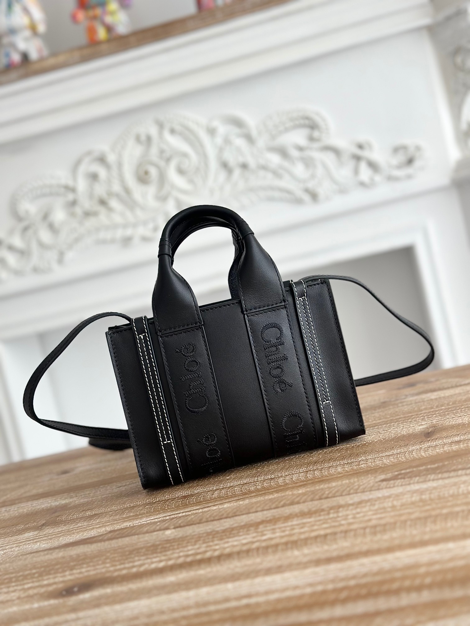 Chloé Leather Bucket Bag w/ Tags – Black Totes, Handbags –