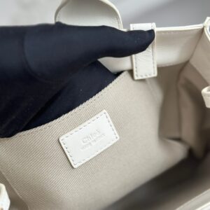 Chloé 02829