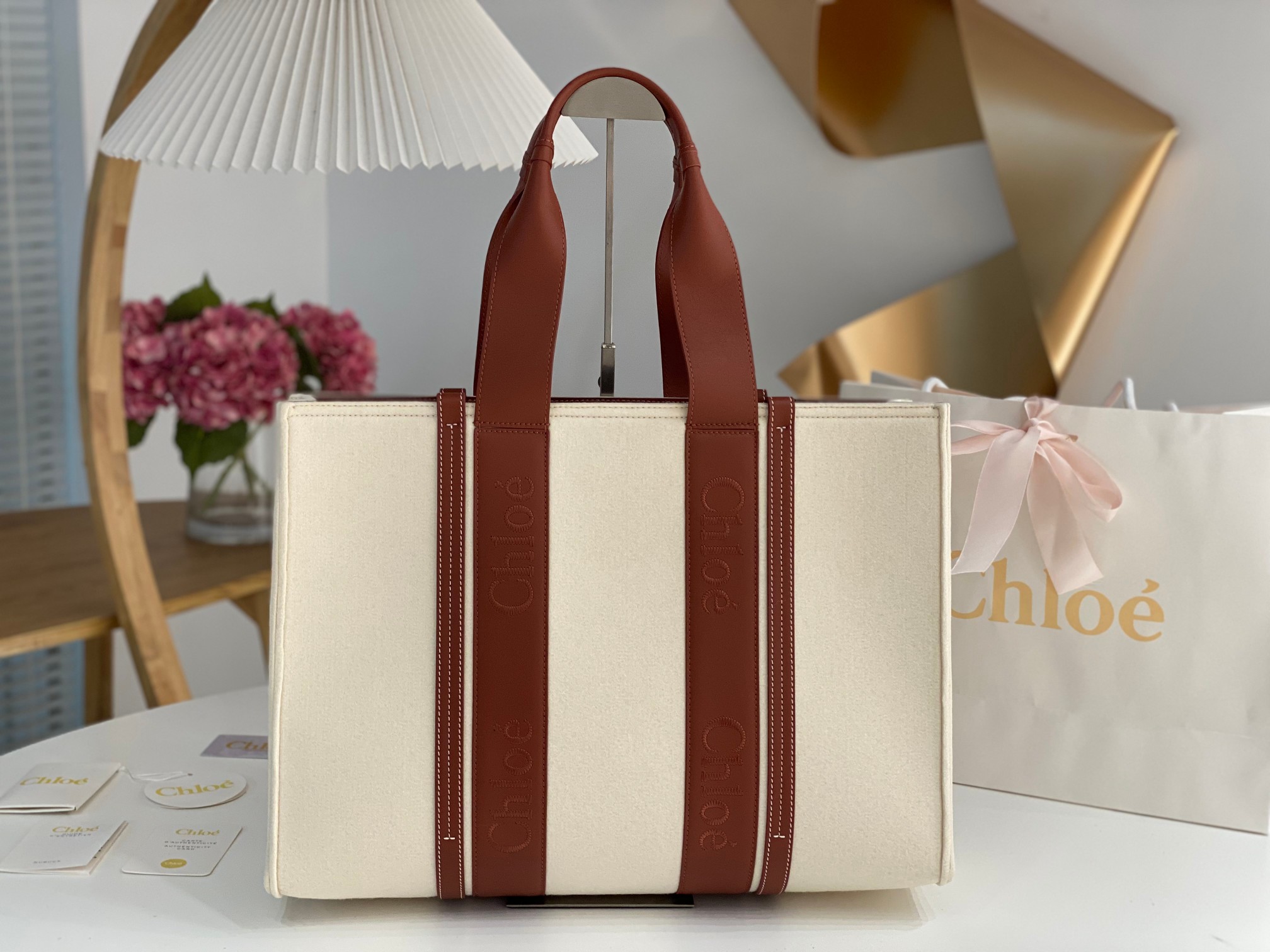 Chloé Woody Tote Bag | Blend Fashion and Practicality