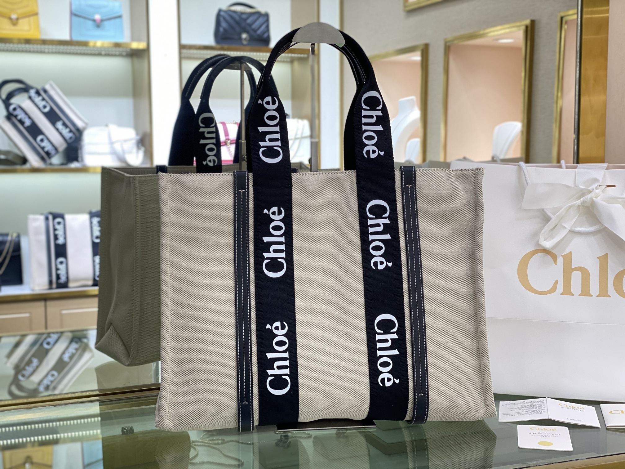 Chloé Off-white & Black Large Woody Tote Bag