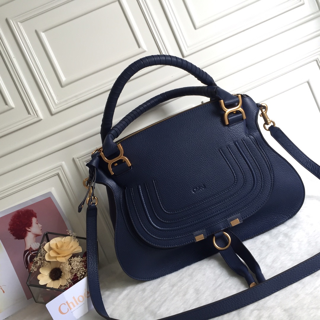 Chloé Chloé Small Marcie Bag In Grained Leather in Navy |  Chloé 1089