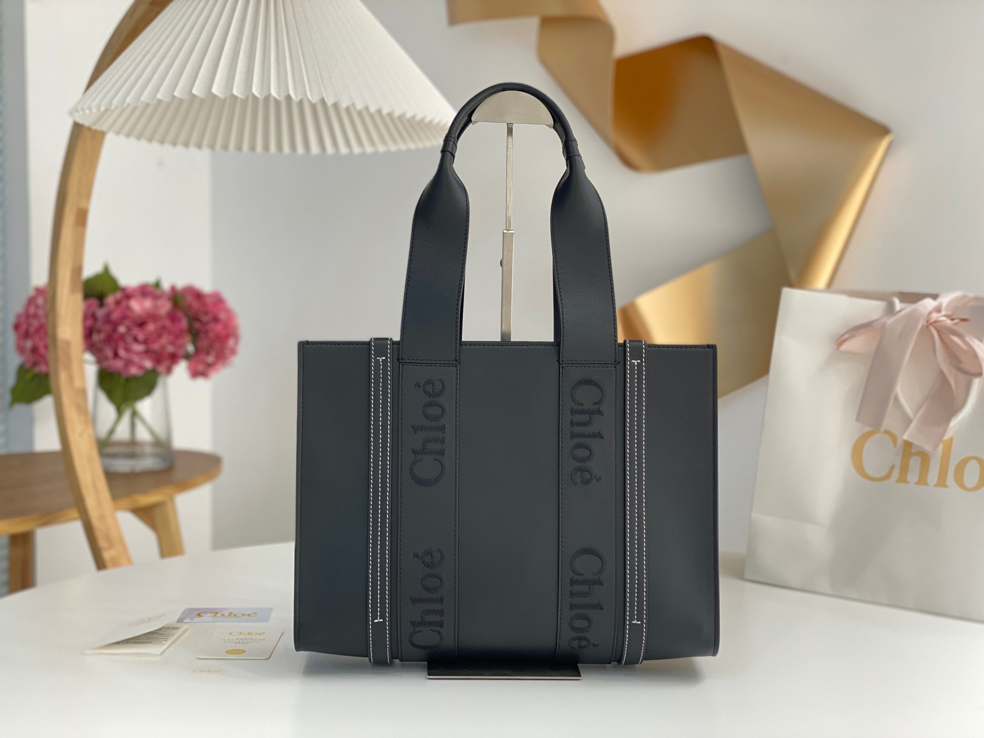 CHLOE Calfskin Medium Woody Tote Black 1129988
