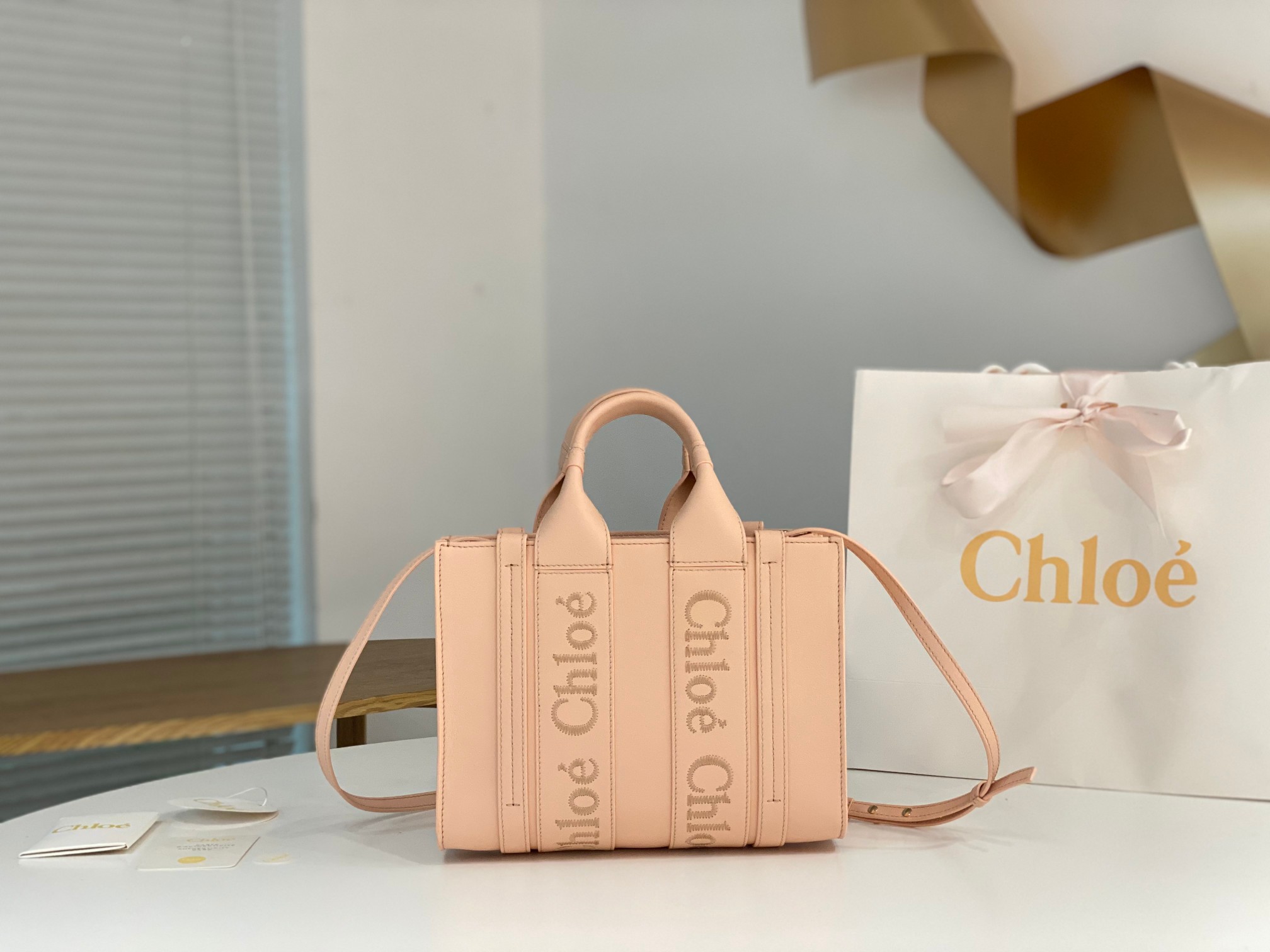 Chloé Chloe Ladies Cement Pink Small Woody Tote Bag
