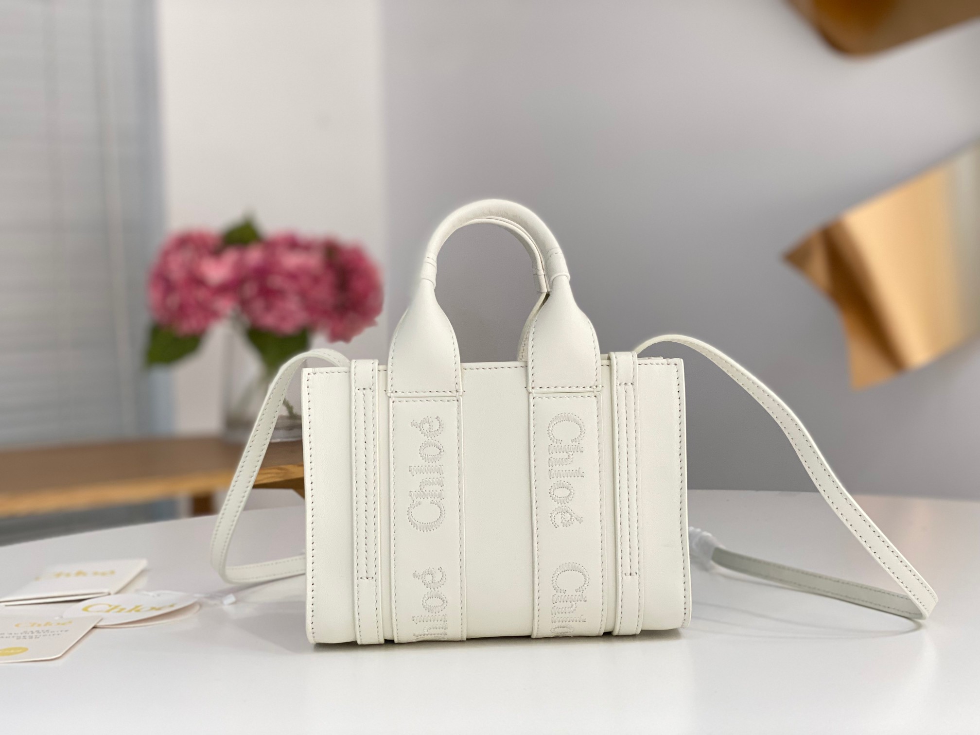 Chloé Mini Leather Woody Tote – White  Chloé 1519