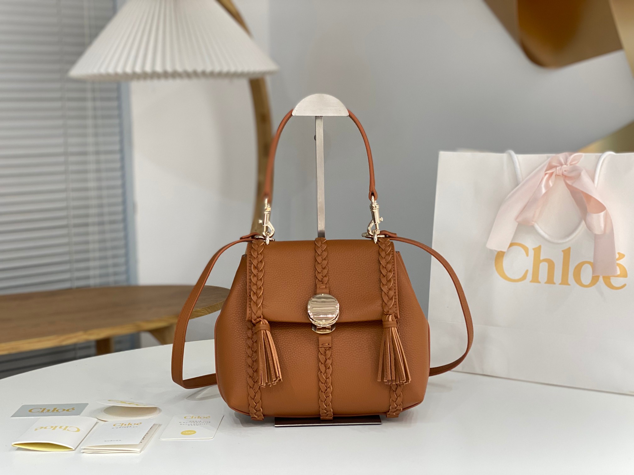 Chloé Chloé Penelope Large Soft Shoulder Bag in Brown