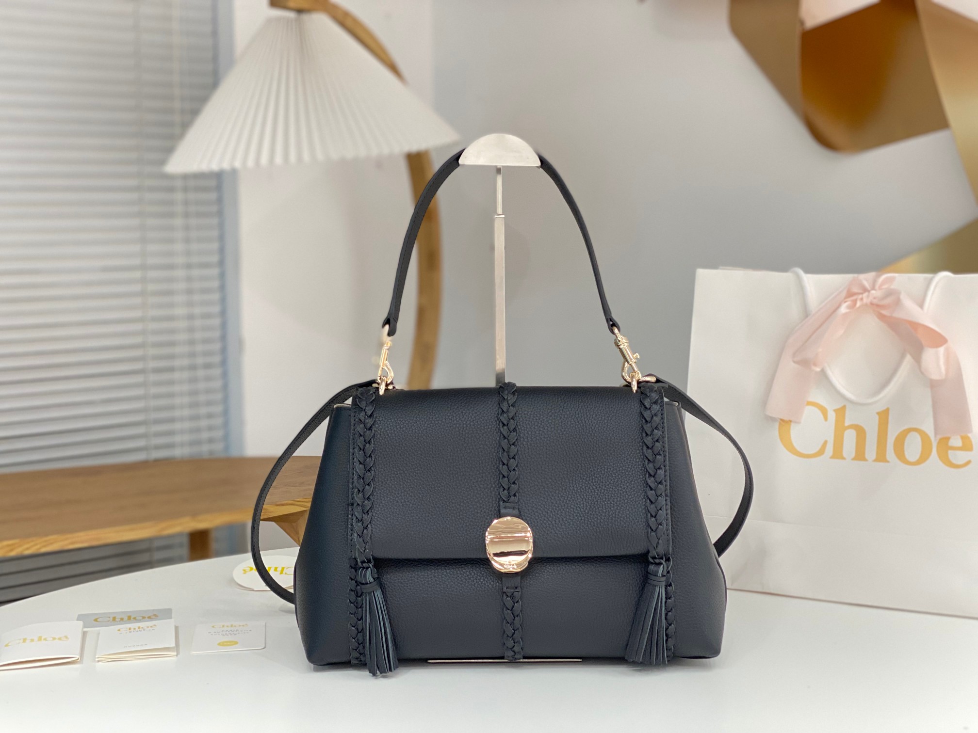Chloé Penelope Leather Tote Bag | Black |