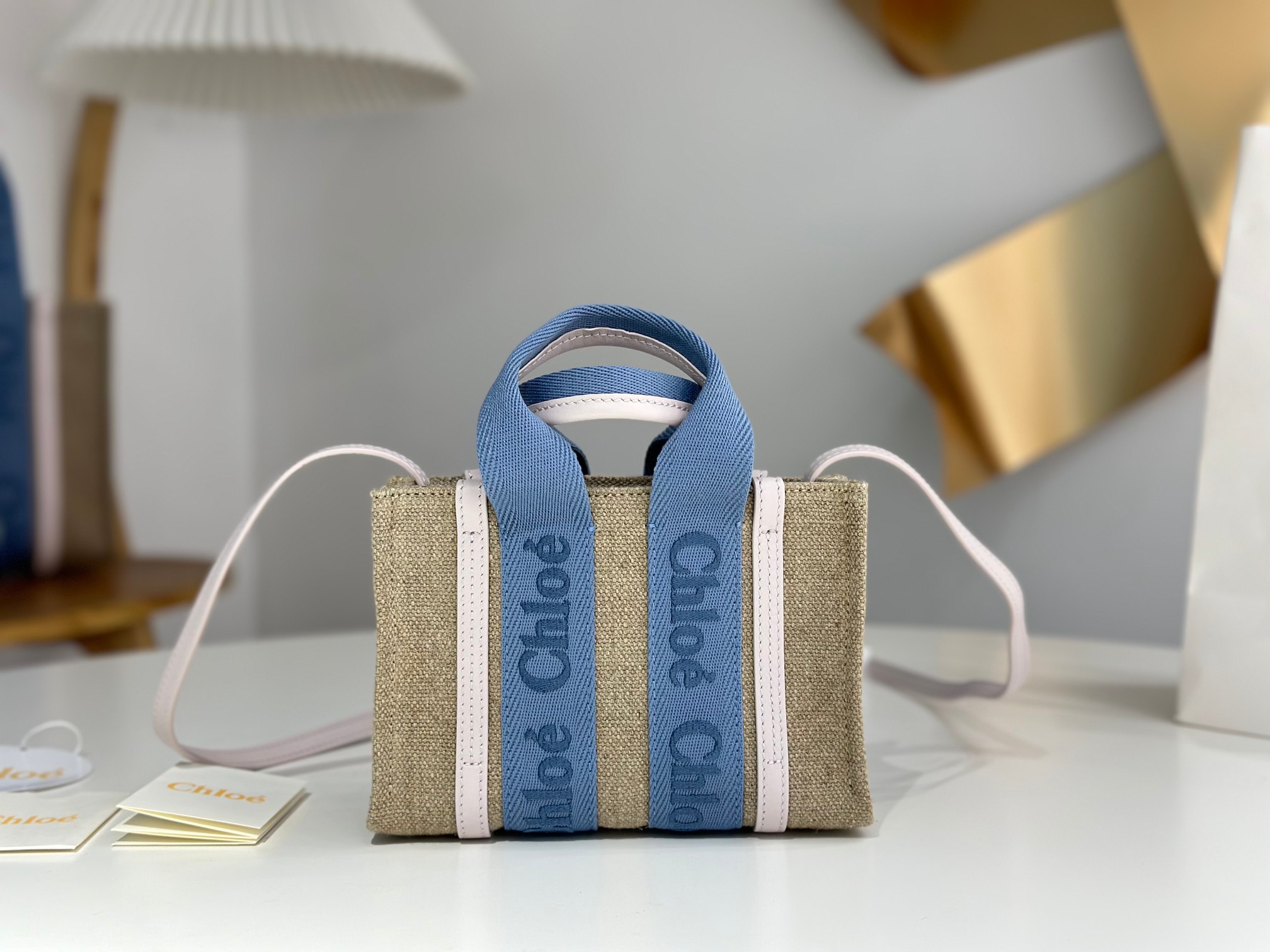 Chloé Small Woody Linen Tote Bag in Blue |