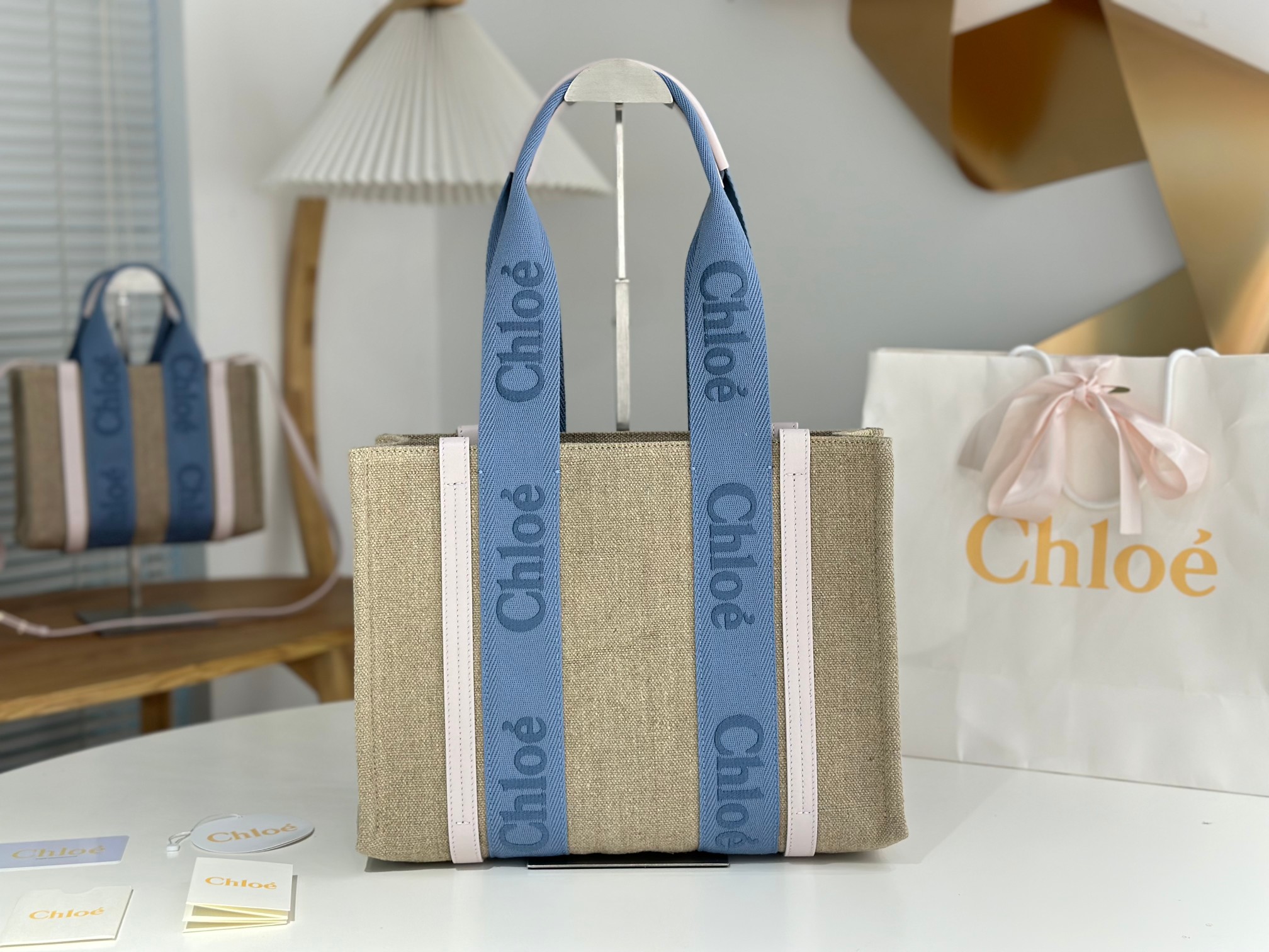 CHLOÉ Tote Woody M Taupe Canvas Blue Logos
