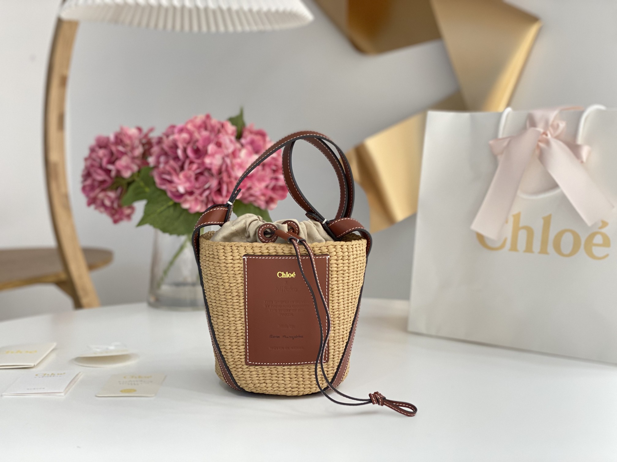 Chloé Small Basket in Fair-Trade Paper and Shiny Calfskin –