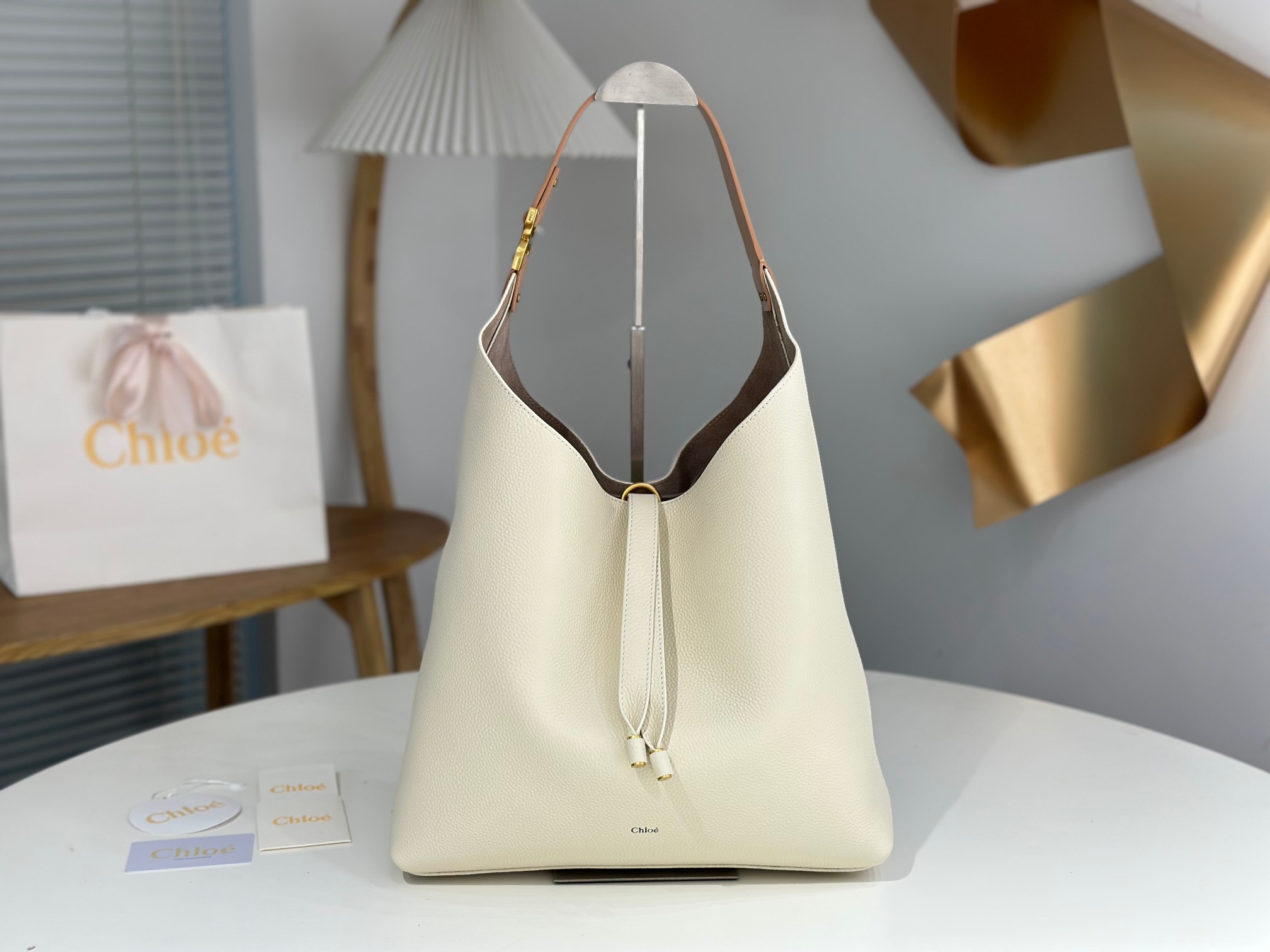 Chloé Chloé Small Marcie Hobo Bag In Grained Leather | Chloé US