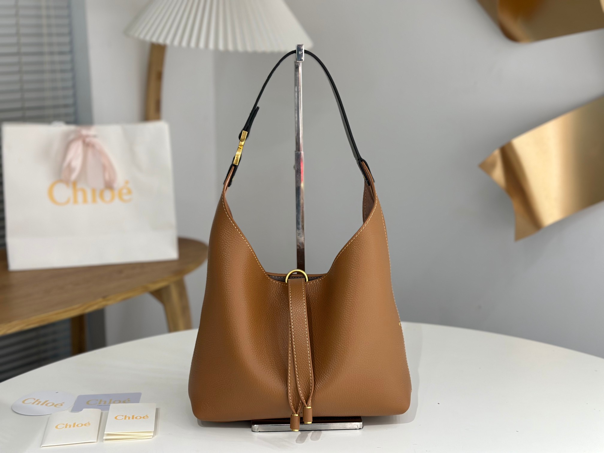 Chloé Small Marcie Hobo Bag In Grained Leather in Tan | Chloé