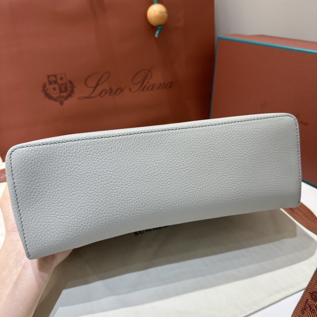Delvaux 00259
