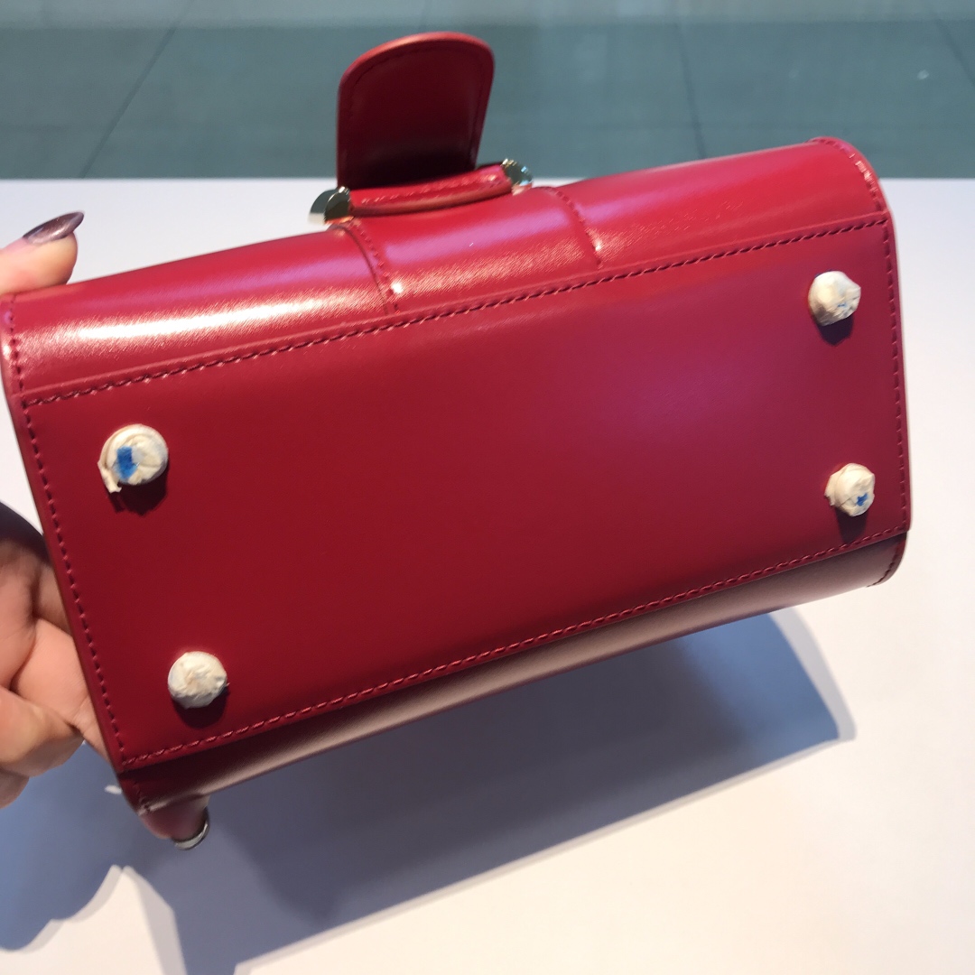 Delvaux 00269