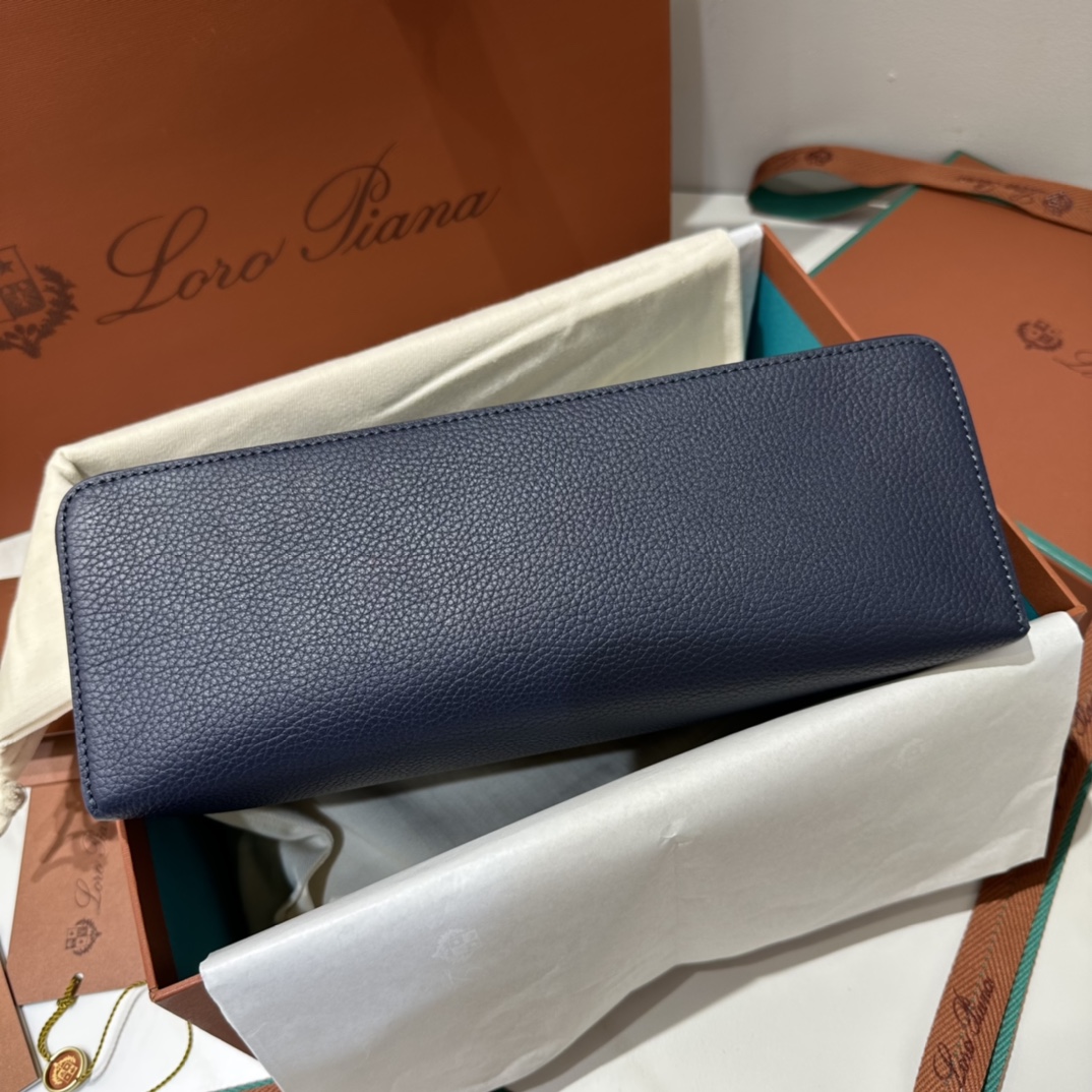 Delvaux 00319