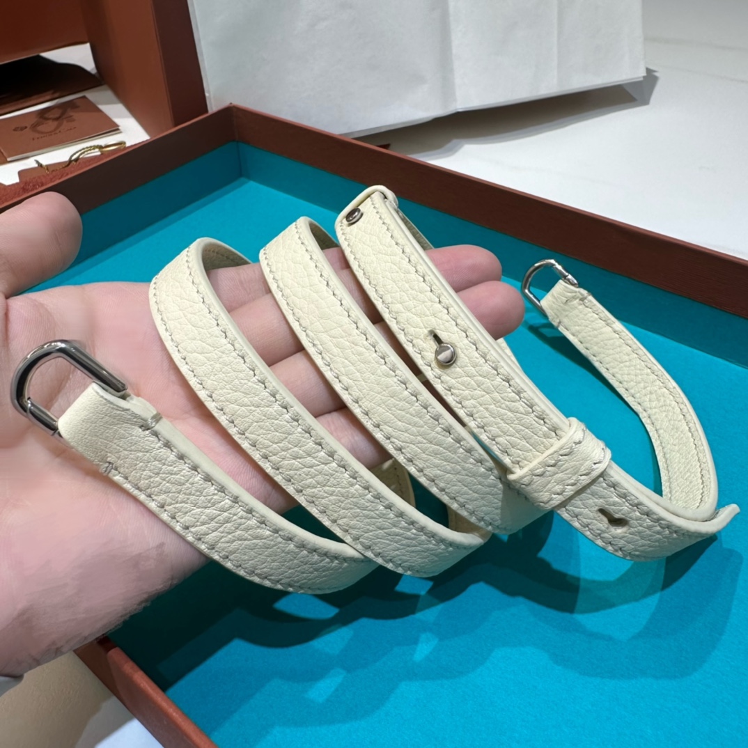 Delvaux 00389