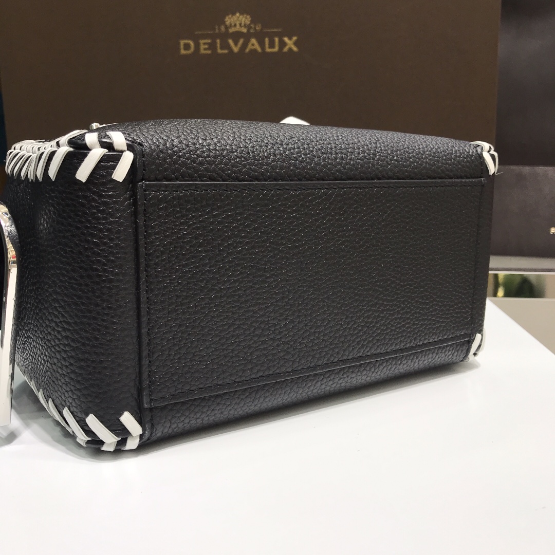 Delvaux 00459