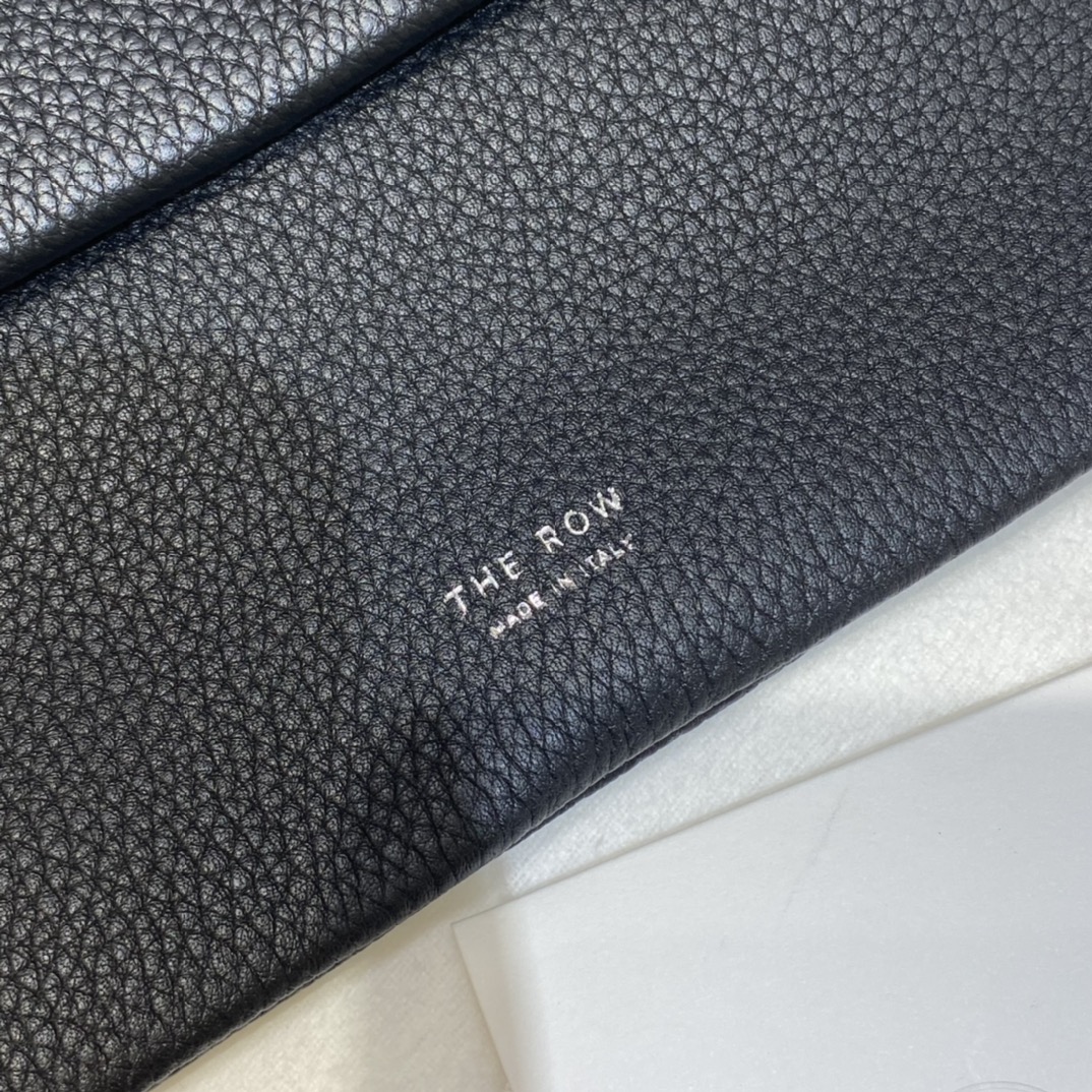 Delvaux 00489