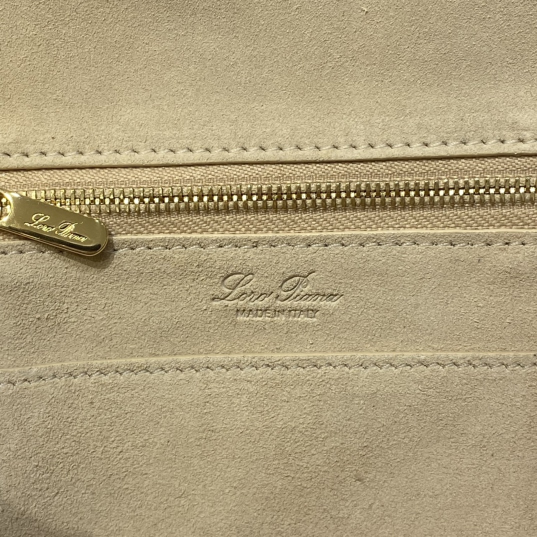 Delvaux 00539