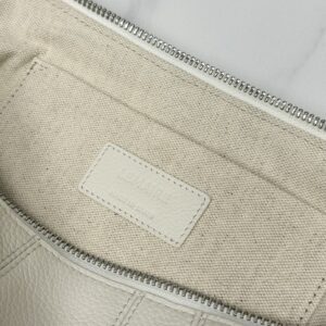 Delvaux 00549