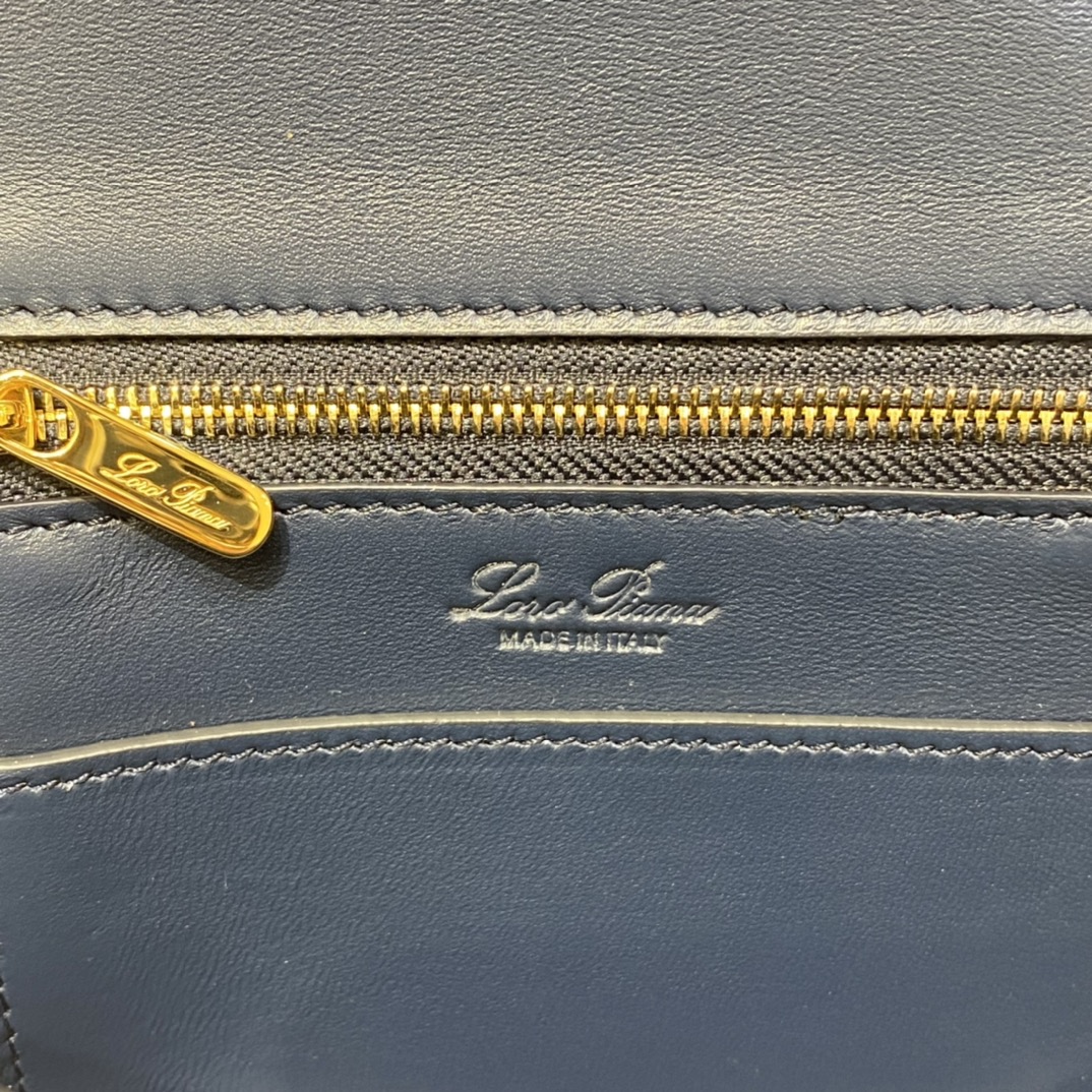 Delvaux 00569
