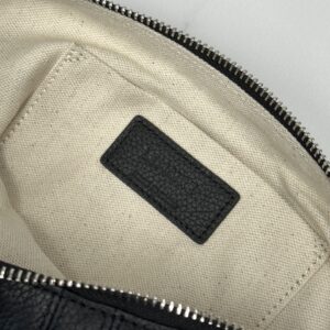 Delvaux 00599
