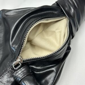 Delvaux 00649