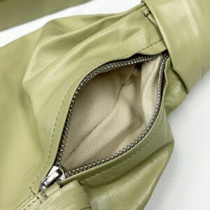 Delvaux 00659