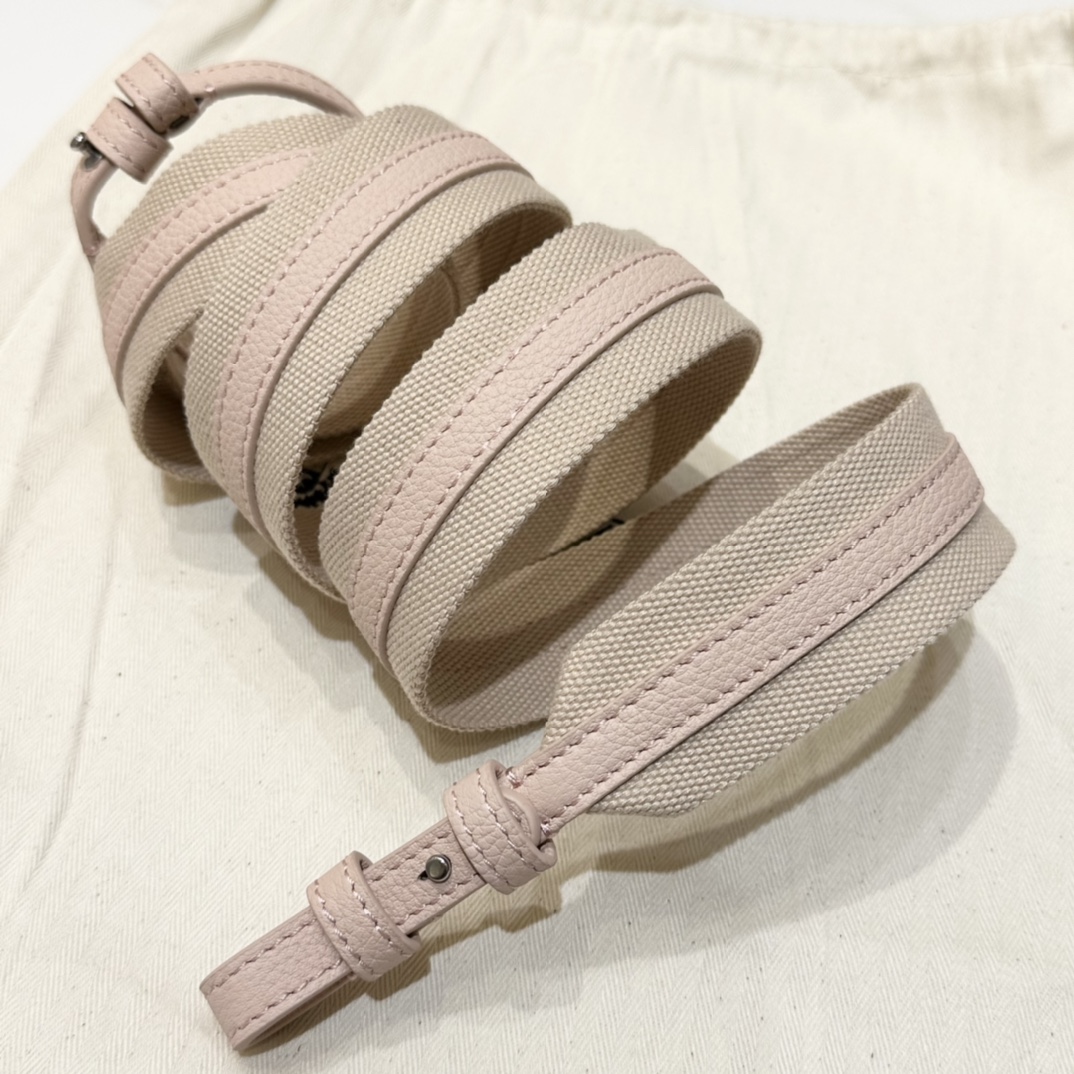 Delvaux 01159