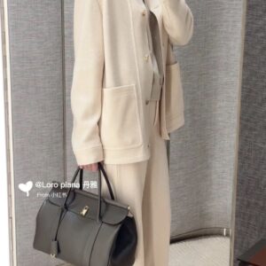 Delvaux 01269