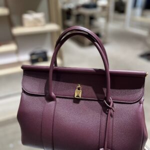 Delvaux 01319