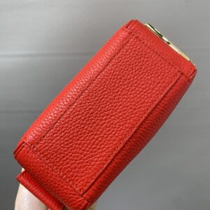 Delvaux 02089
