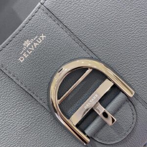 Delvaux 02239
