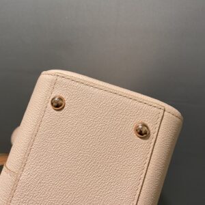 Delvaux 02269