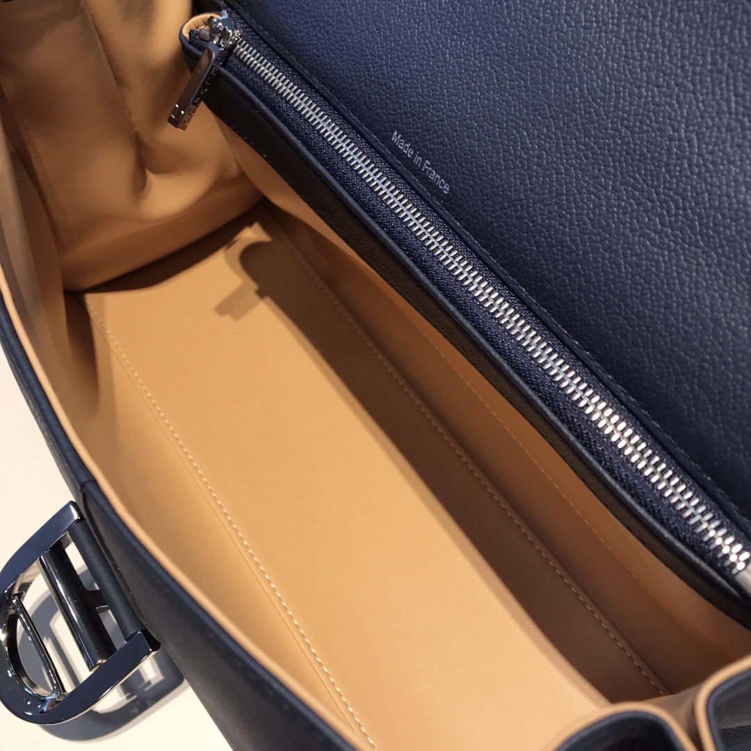 Delvaux 02289
