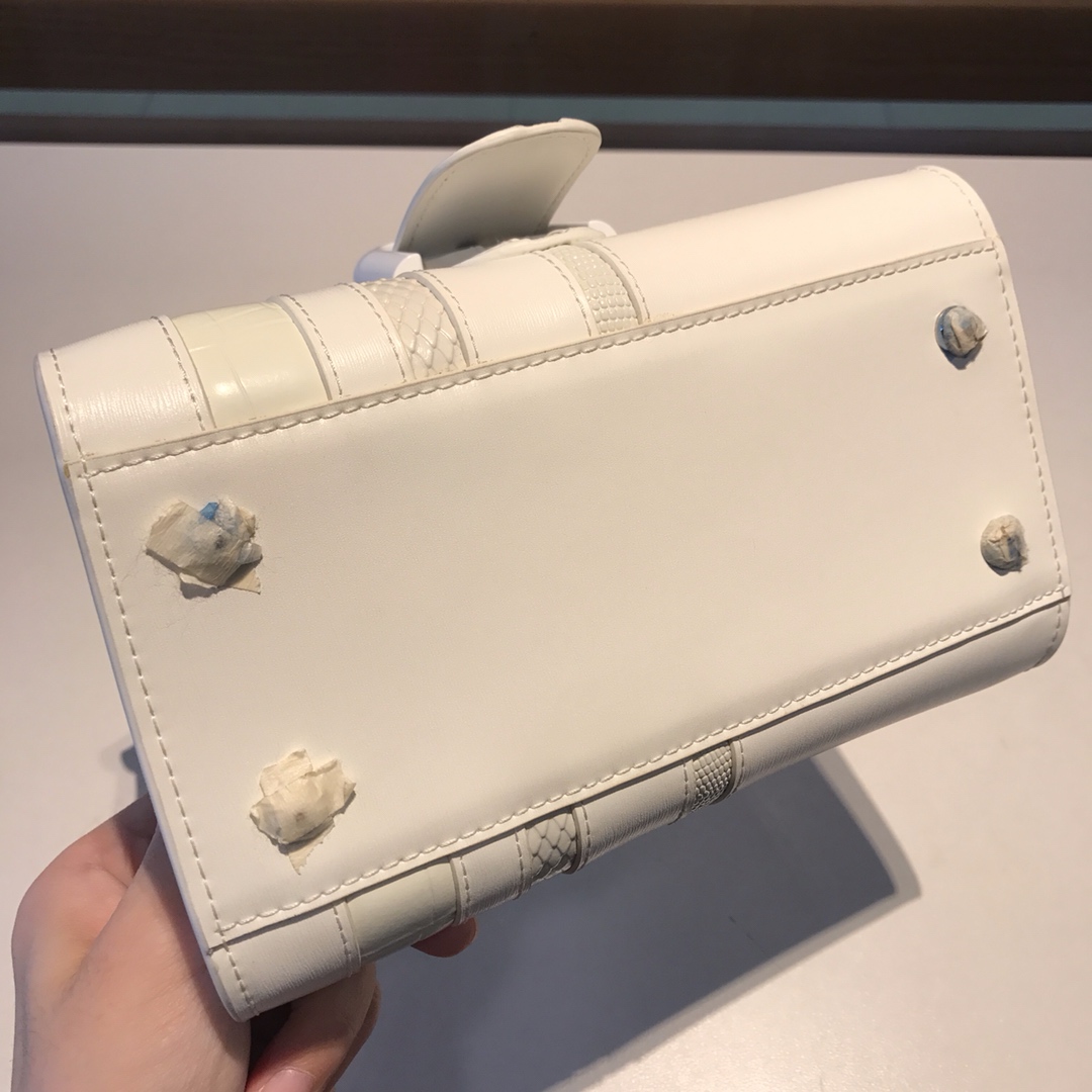 Delvaux 02559