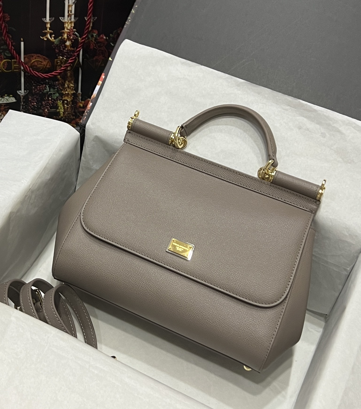 Dolce & Gabbana Medium Sicily handbag in Dauphine leather in Beige for