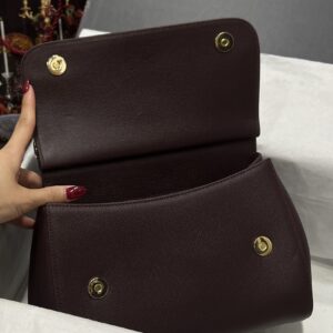 DG 00179