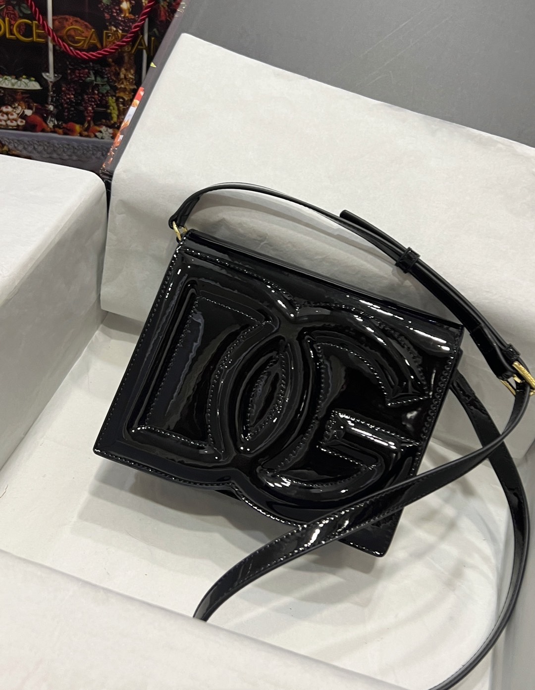 Dolce & Gabbana Small DG Logo Bag crossbody bag in Black for Women