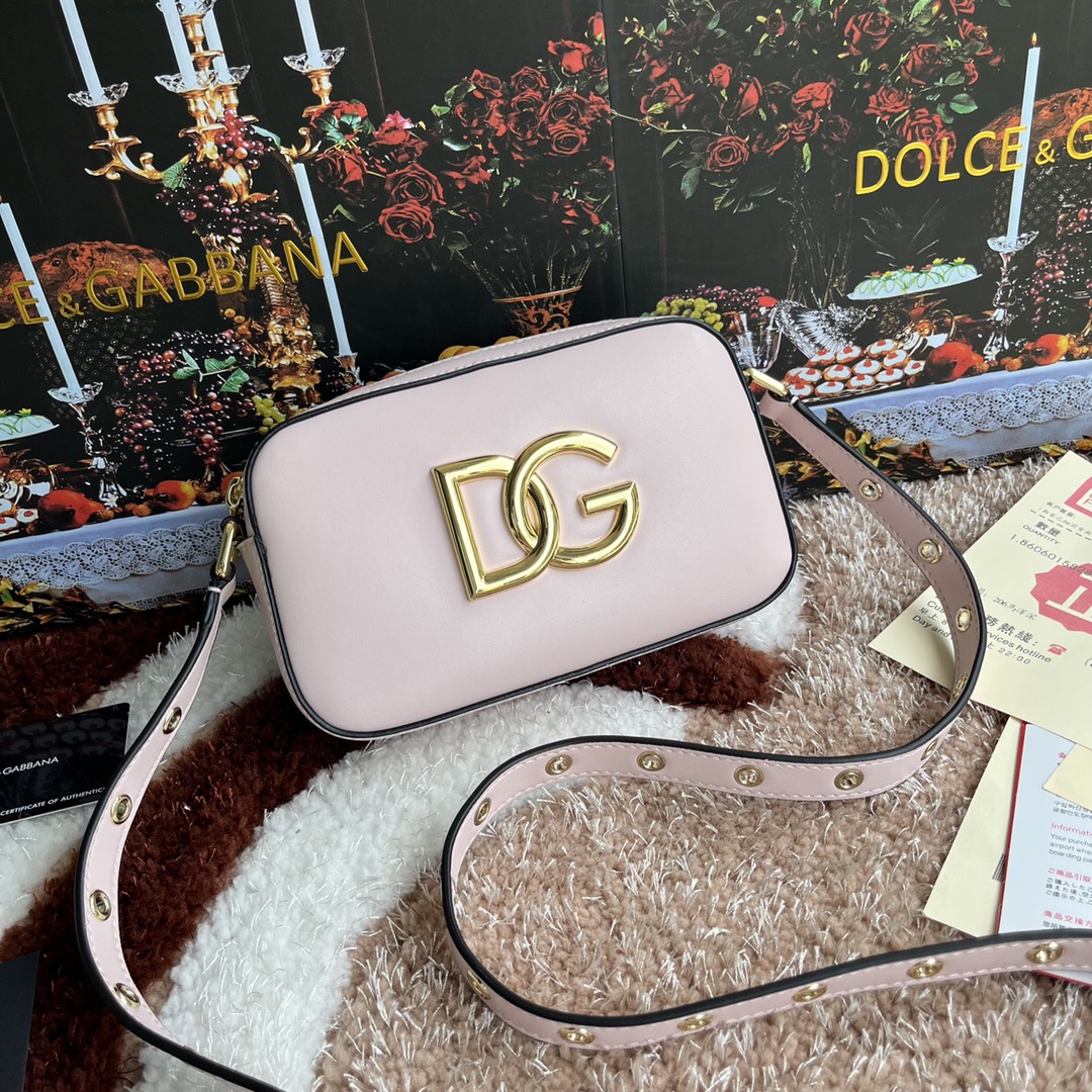 Dolce & Gabbana Women’s Rosa Baby Pink Leather Gold