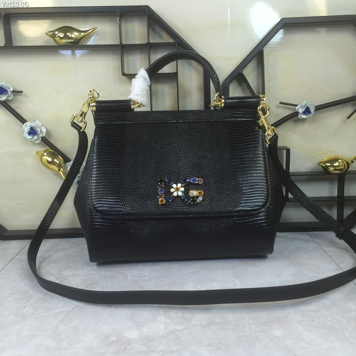 Dolce & Gabbana Black Lizard Embossed Leather Medium